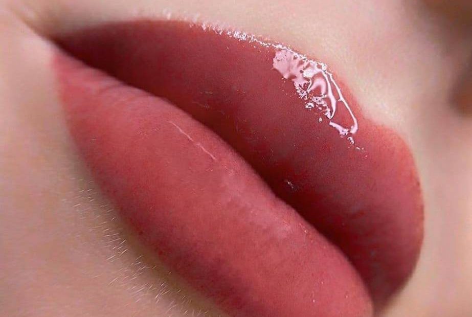 cosmetic lip blush tattoo